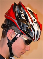 casco_ed_occhiali_lato_1.jpg